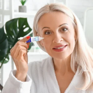 Revita Derm revitalizujuća krema za negu bora