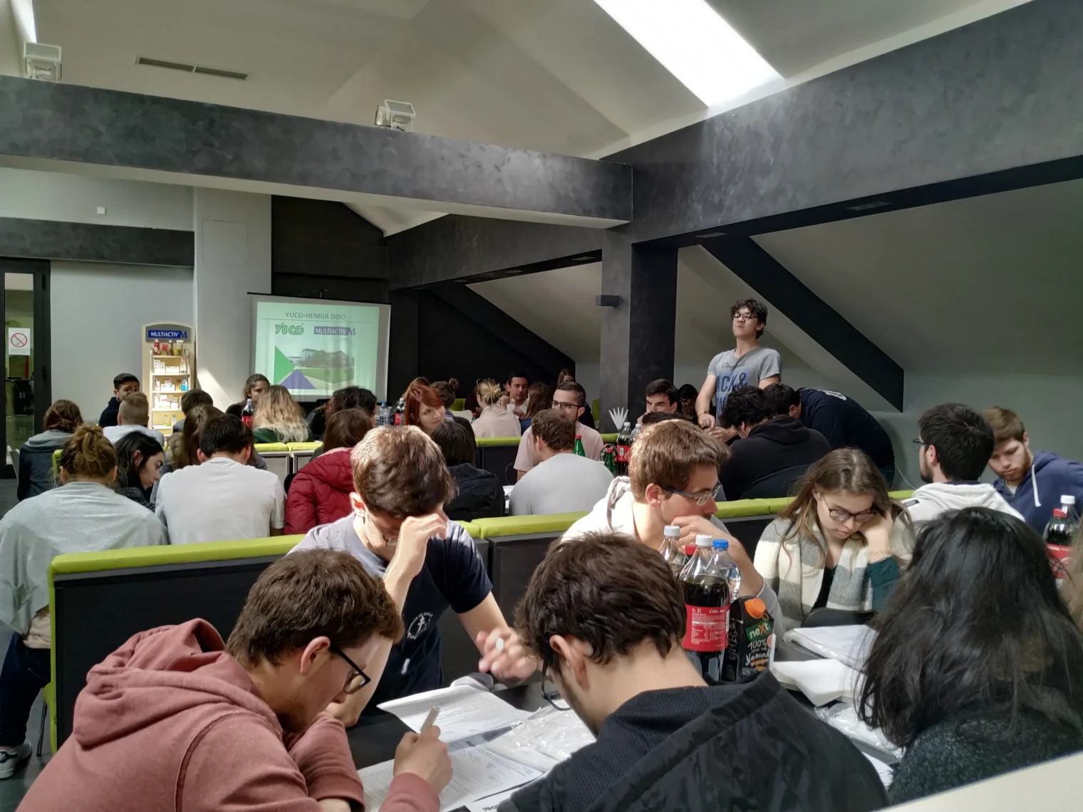 66 studenata iz francuske u poseti MULTIACTIV kozmetici 9 img 20190410 130835 resized